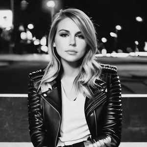 Meet your Posher, Taylor paige